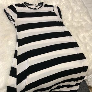 🆕Cute and Casual T-Shirt Dress. NWOT.